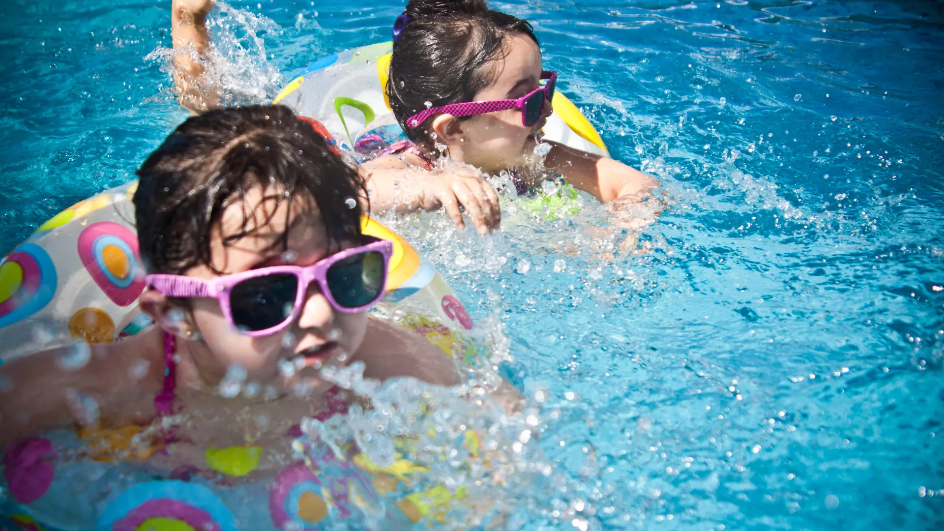 A Step-by-Step Guide to Professional Pool Cleaning